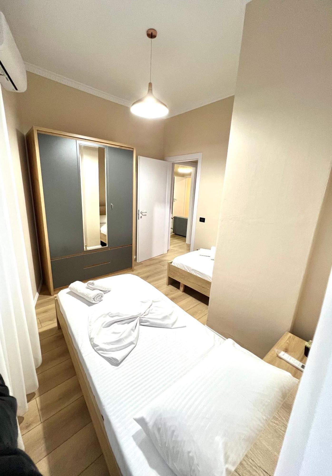 New Bazaar Cozy Apartment 2 Dajti View ティラナ エクステリア 写真