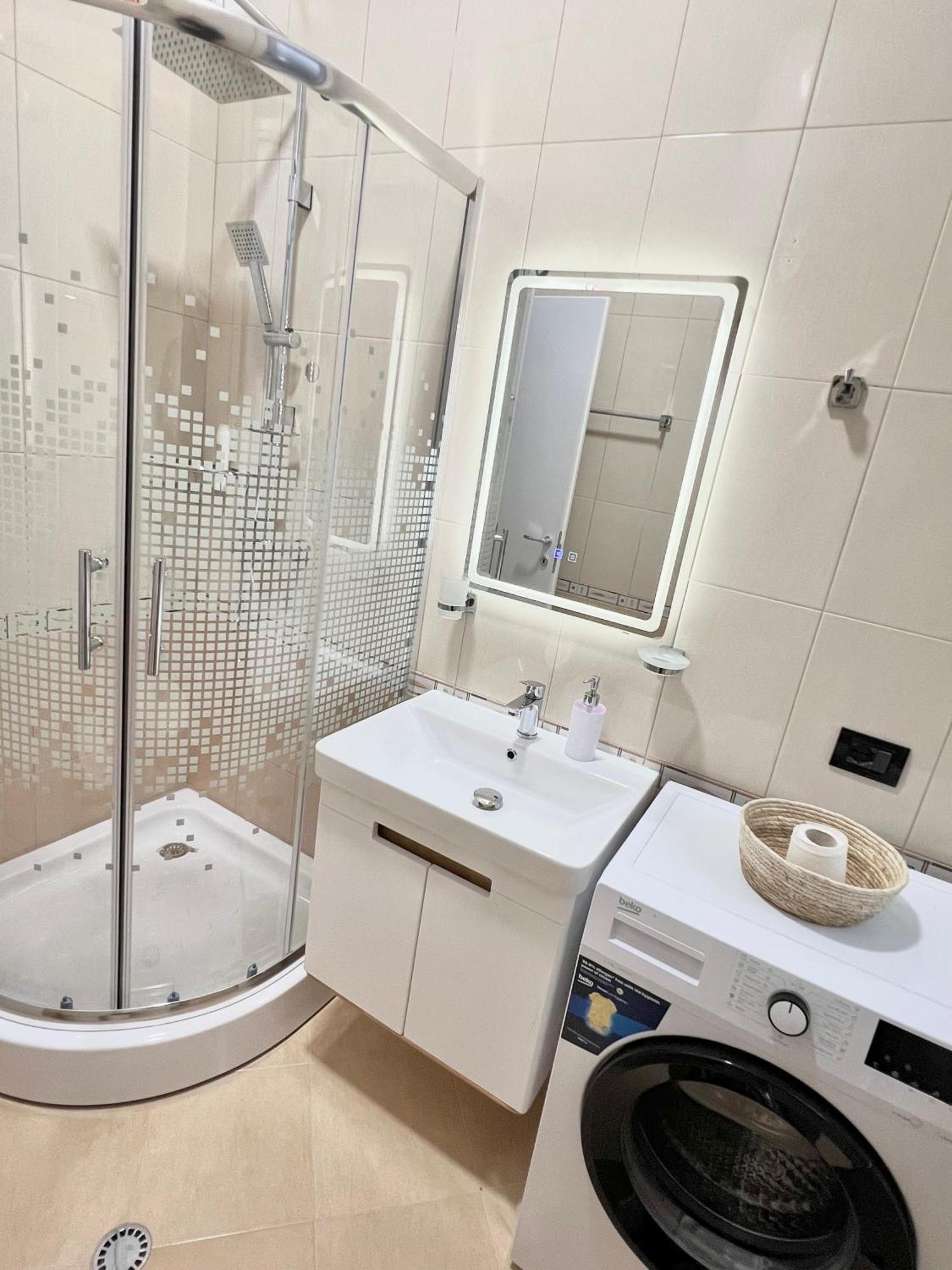 New Bazaar Cozy Apartment 2 Dajti View ティラナ エクステリア 写真