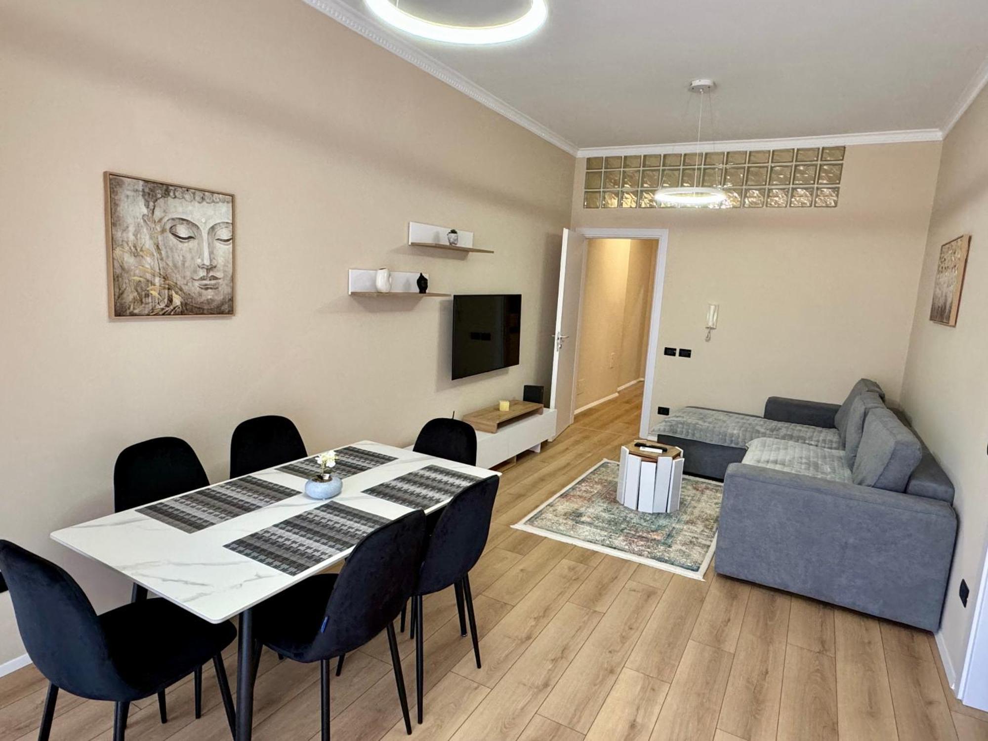 New Bazaar Cozy Apartment 2 Dajti View ティラナ エクステリア 写真