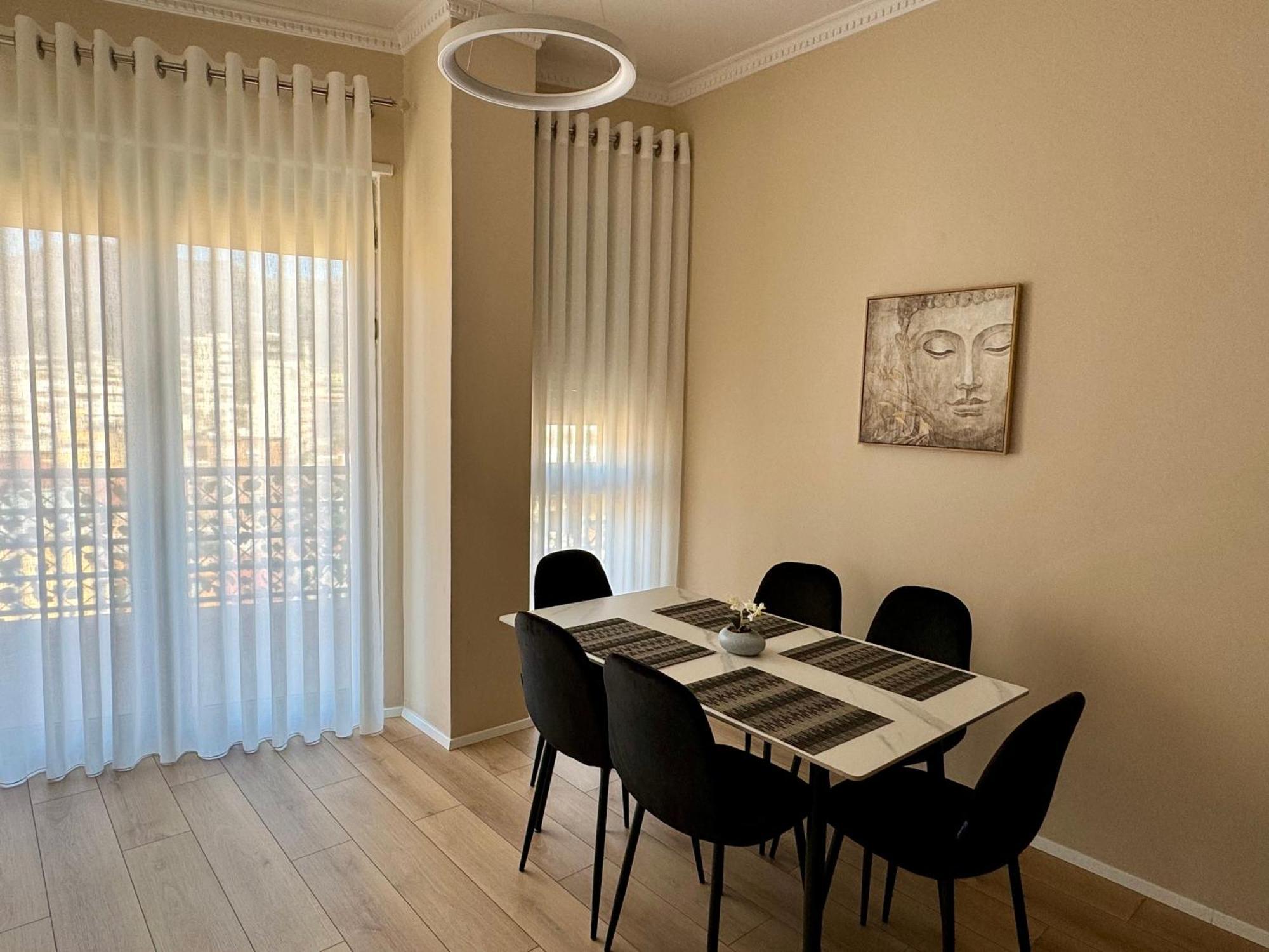 New Bazaar Cozy Apartment 2 Dajti View ティラナ エクステリア 写真