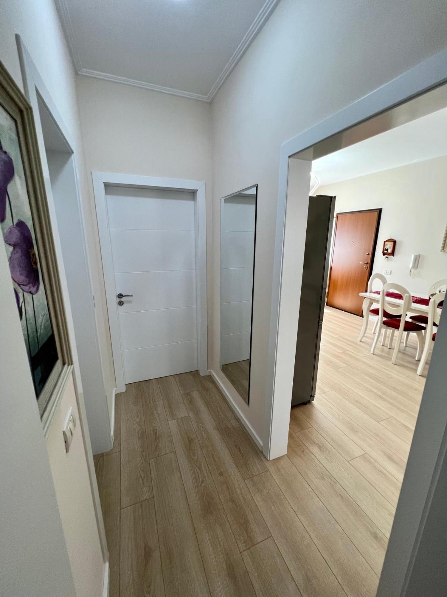 New Bazaar Cozy Apartment 2 Dajti View ティラナ エクステリア 写真