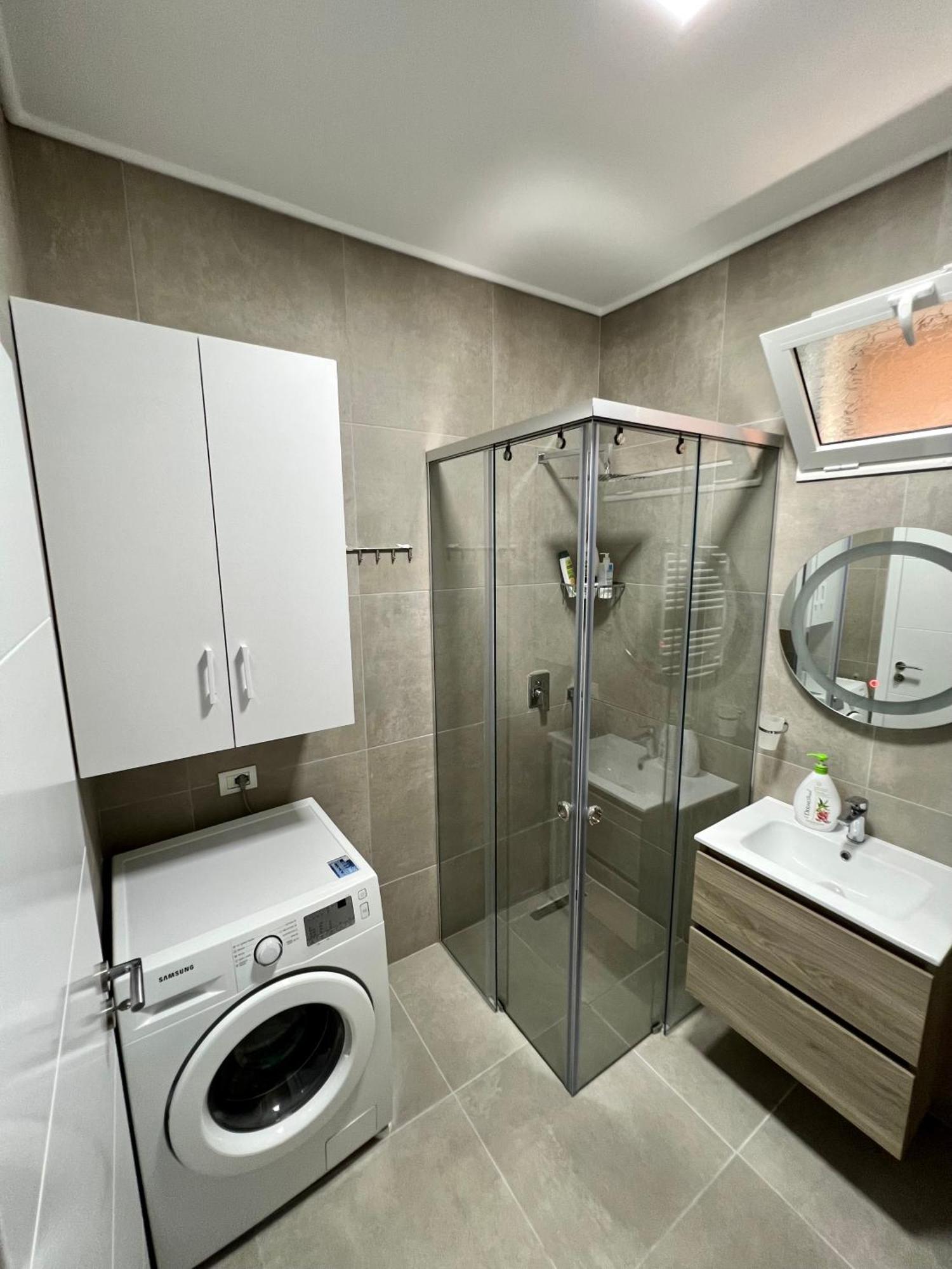 New Bazaar Cozy Apartment 2 Dajti View ティラナ エクステリア 写真