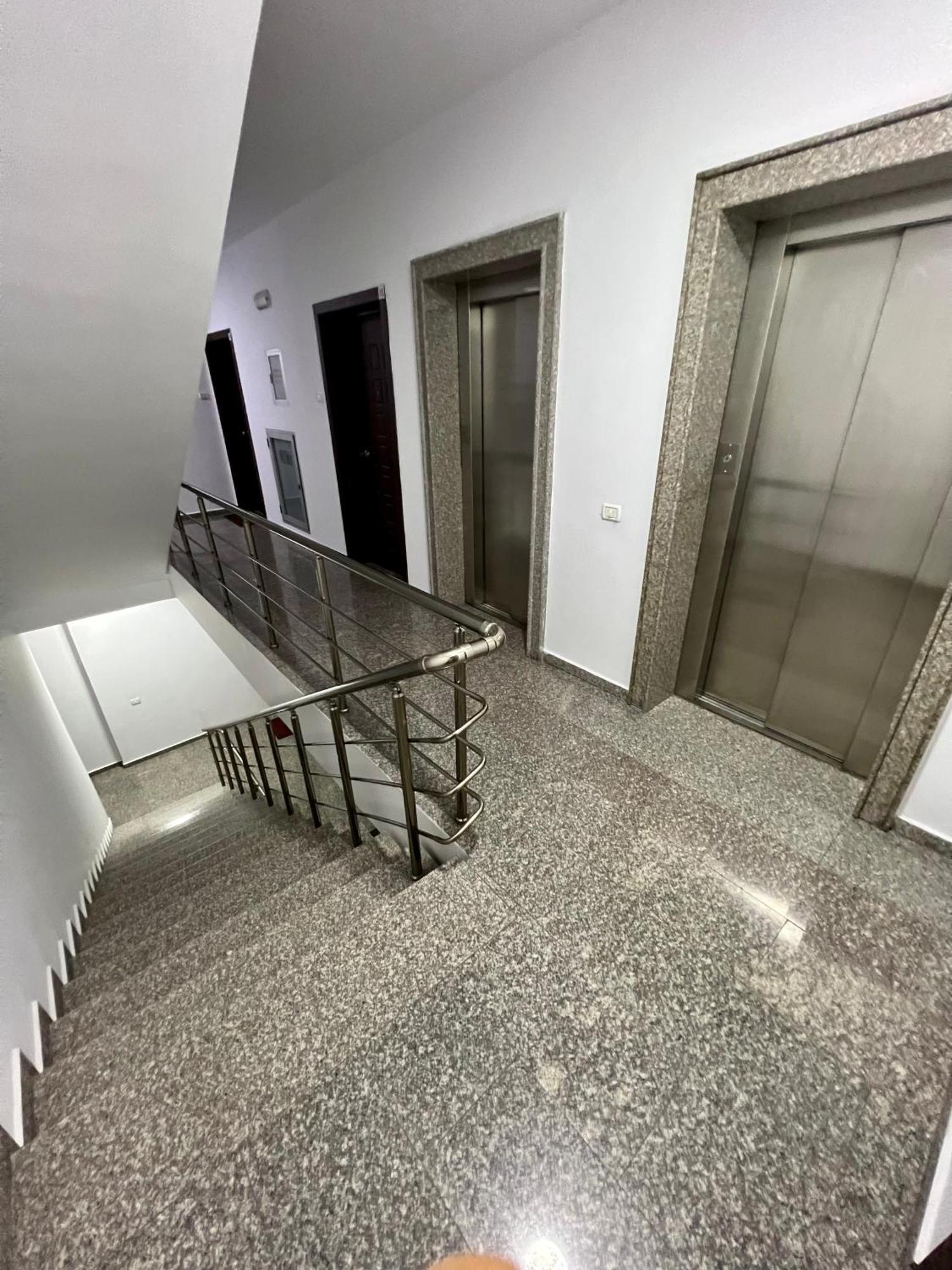 New Bazaar Cozy Apartment 2 Dajti View ティラナ エクステリア 写真