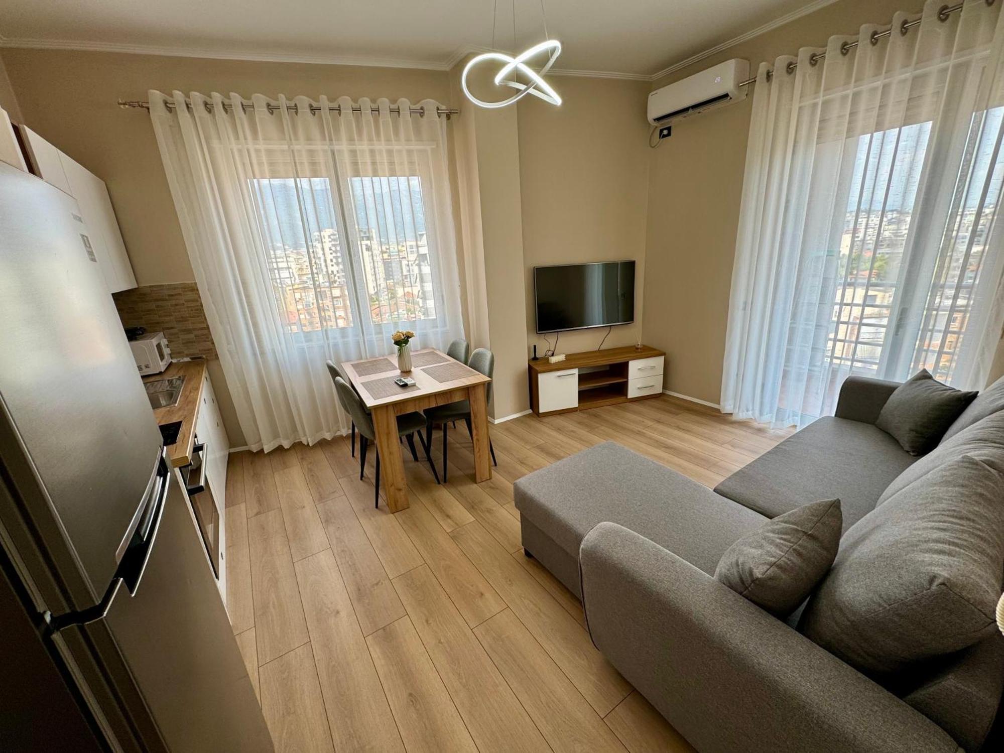 New Bazaar Cozy Apartment 2 Dajti View ティラナ エクステリア 写真