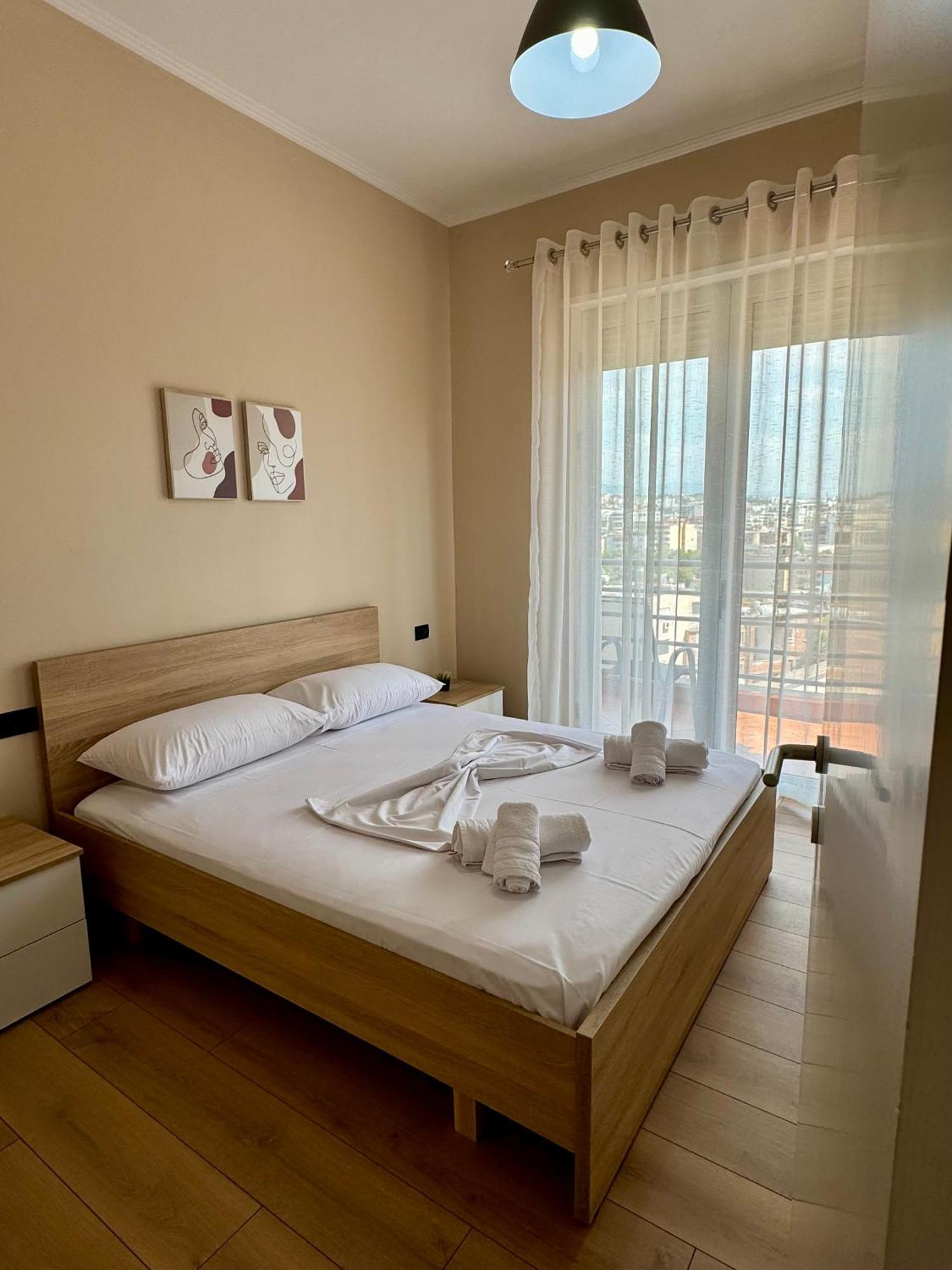 New Bazaar Cozy Apartment 2 Dajti View ティラナ エクステリア 写真