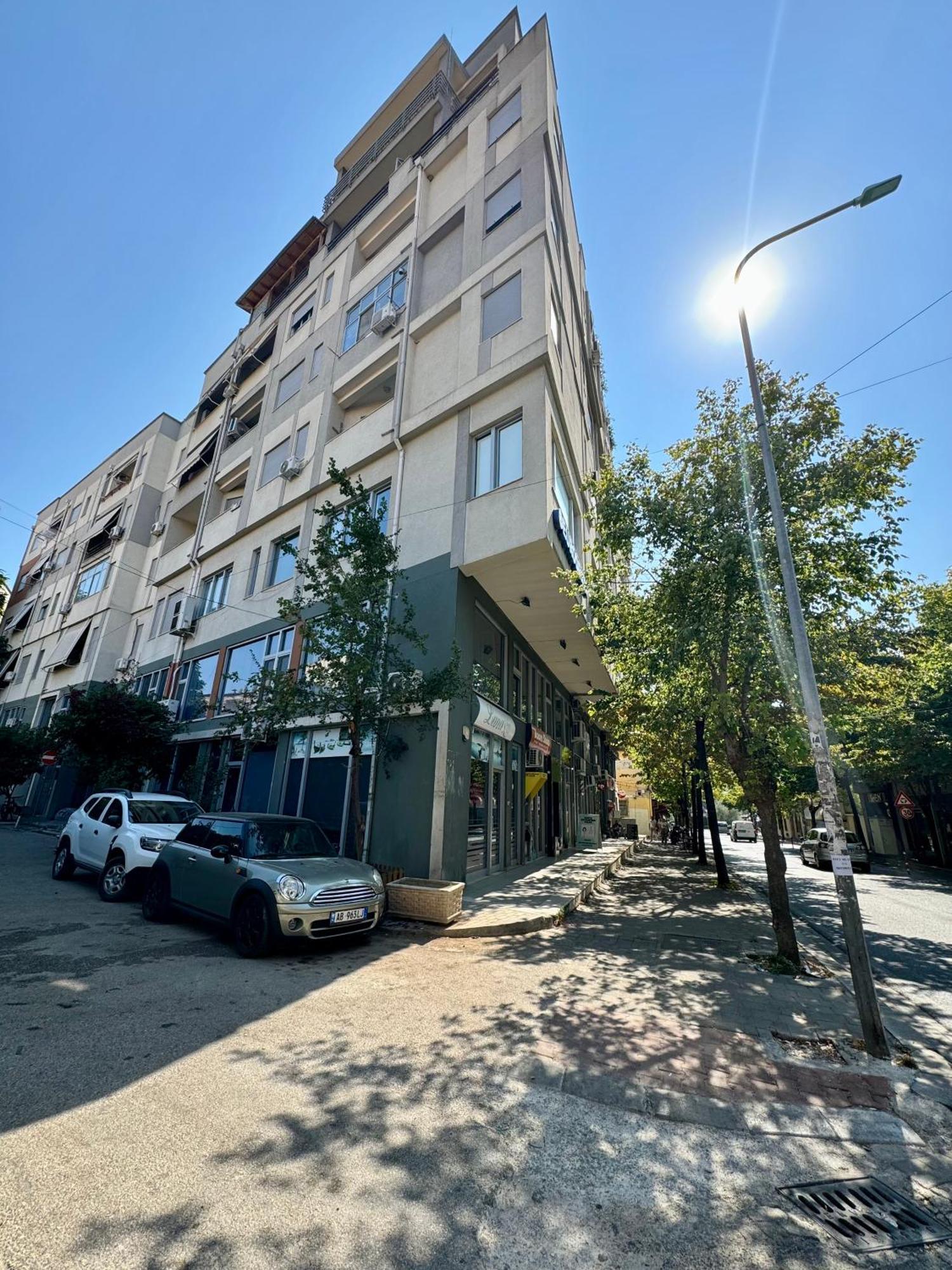 New Bazaar Cozy Apartment 2 Dajti View ティラナ エクステリア 写真