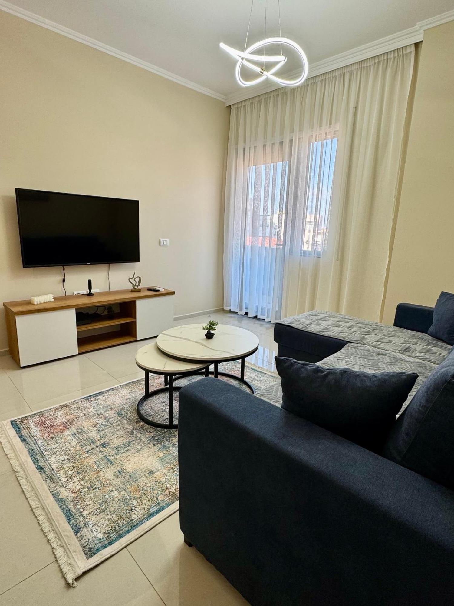 New Bazaar Cozy Apartment 2 Dajti View ティラナ エクステリア 写真